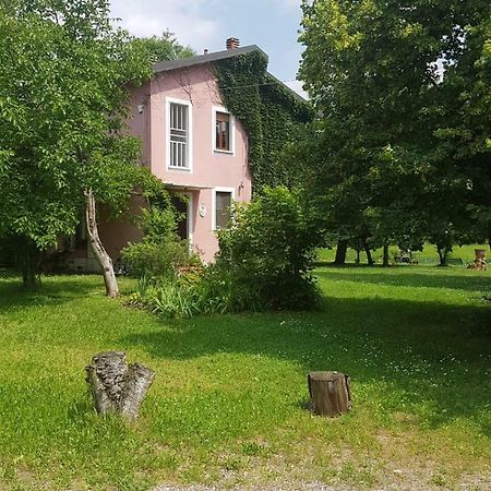 Le Case Nel Bosco Vanzago Exteriör bild