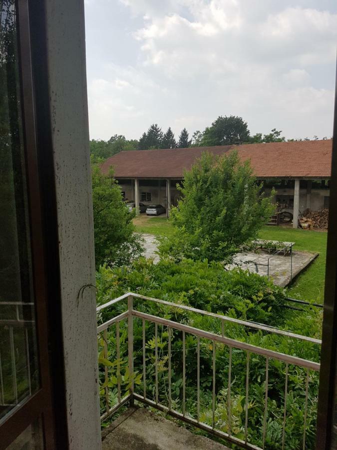 Le Case Nel Bosco Vanzago Exteriör bild